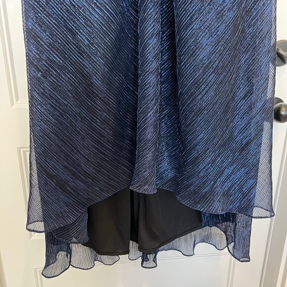 Azazie Mollina A-Line Ruffle Flutter Sleeve Metallic Mesh Dress, Size 26 - Picture 8 of 9